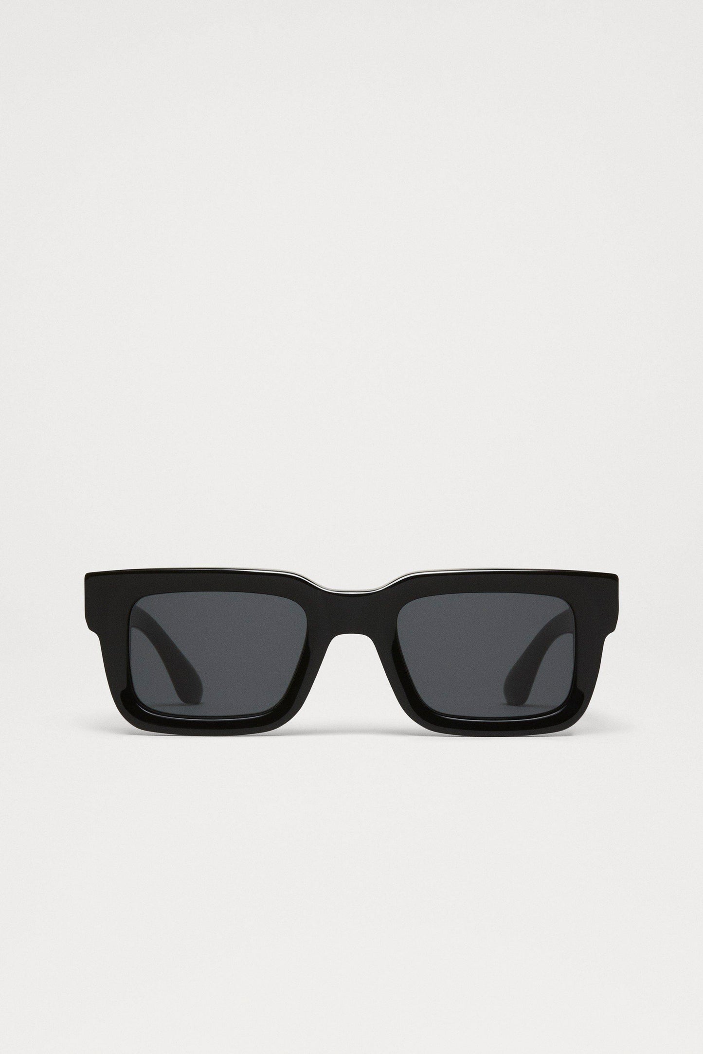 05 Black