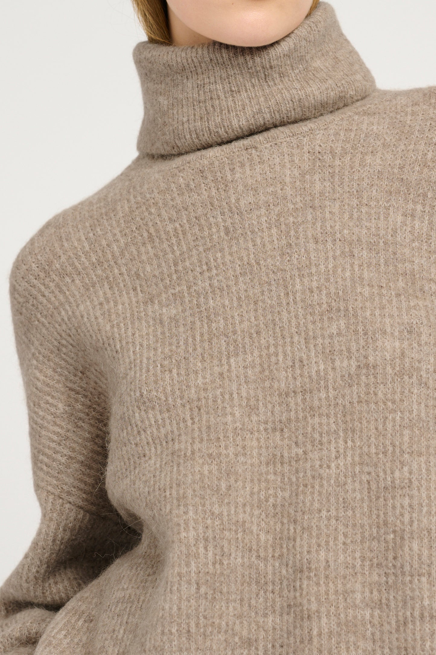 Alpha rollneck