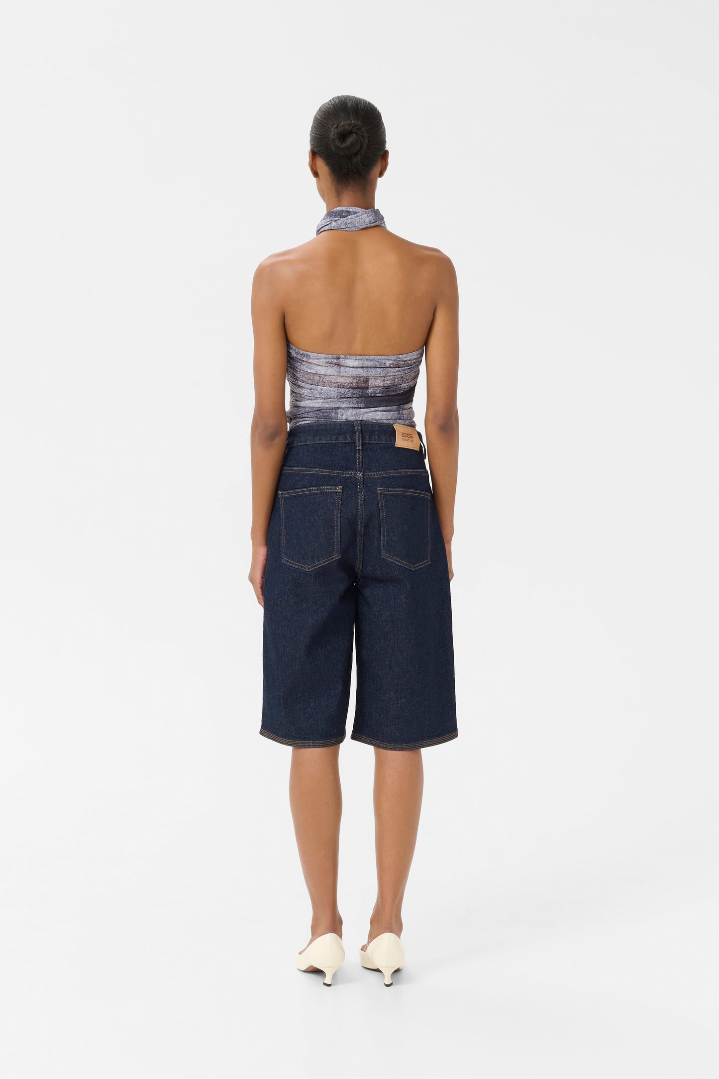 Deona P top