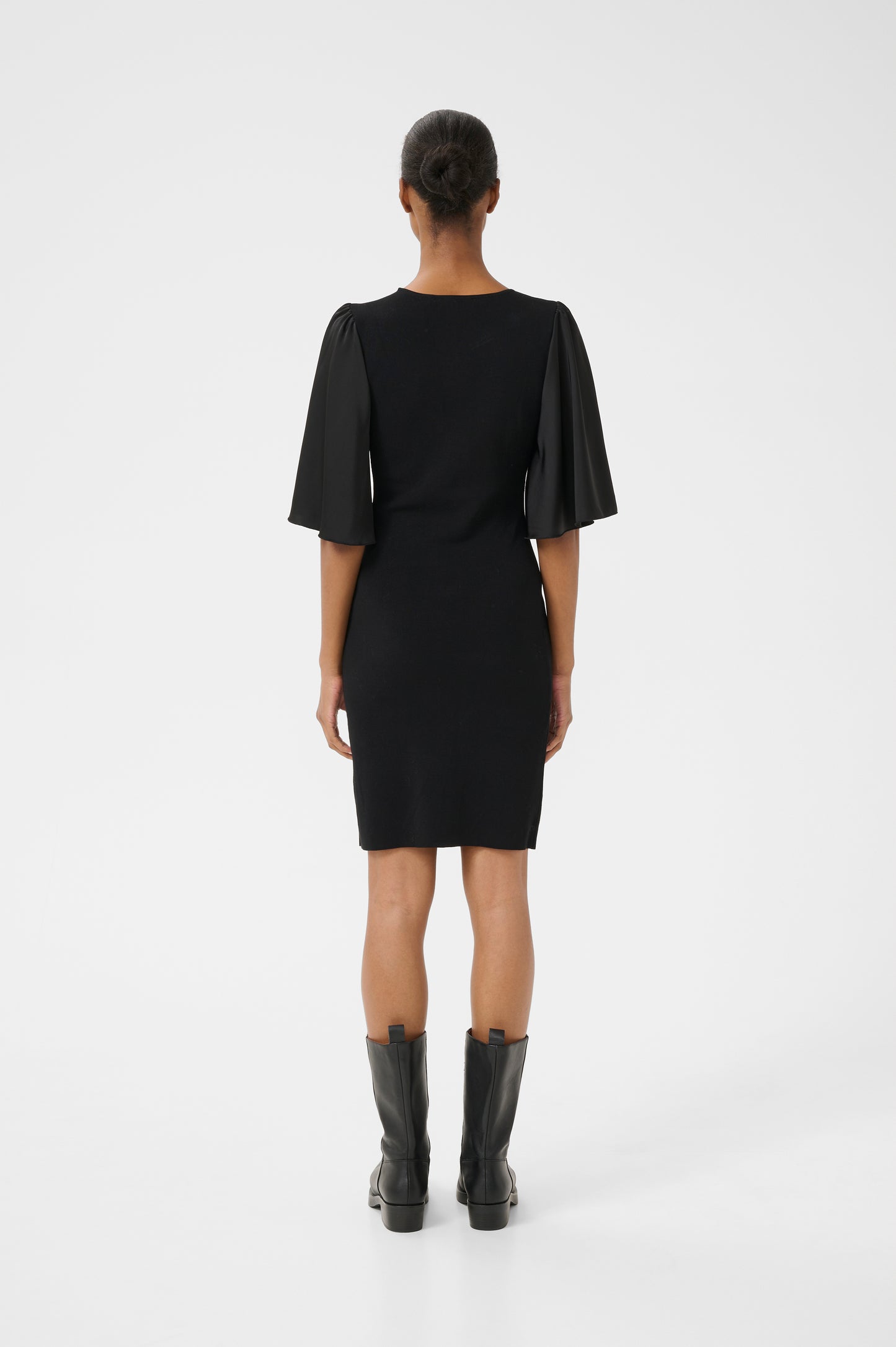 sama short dress