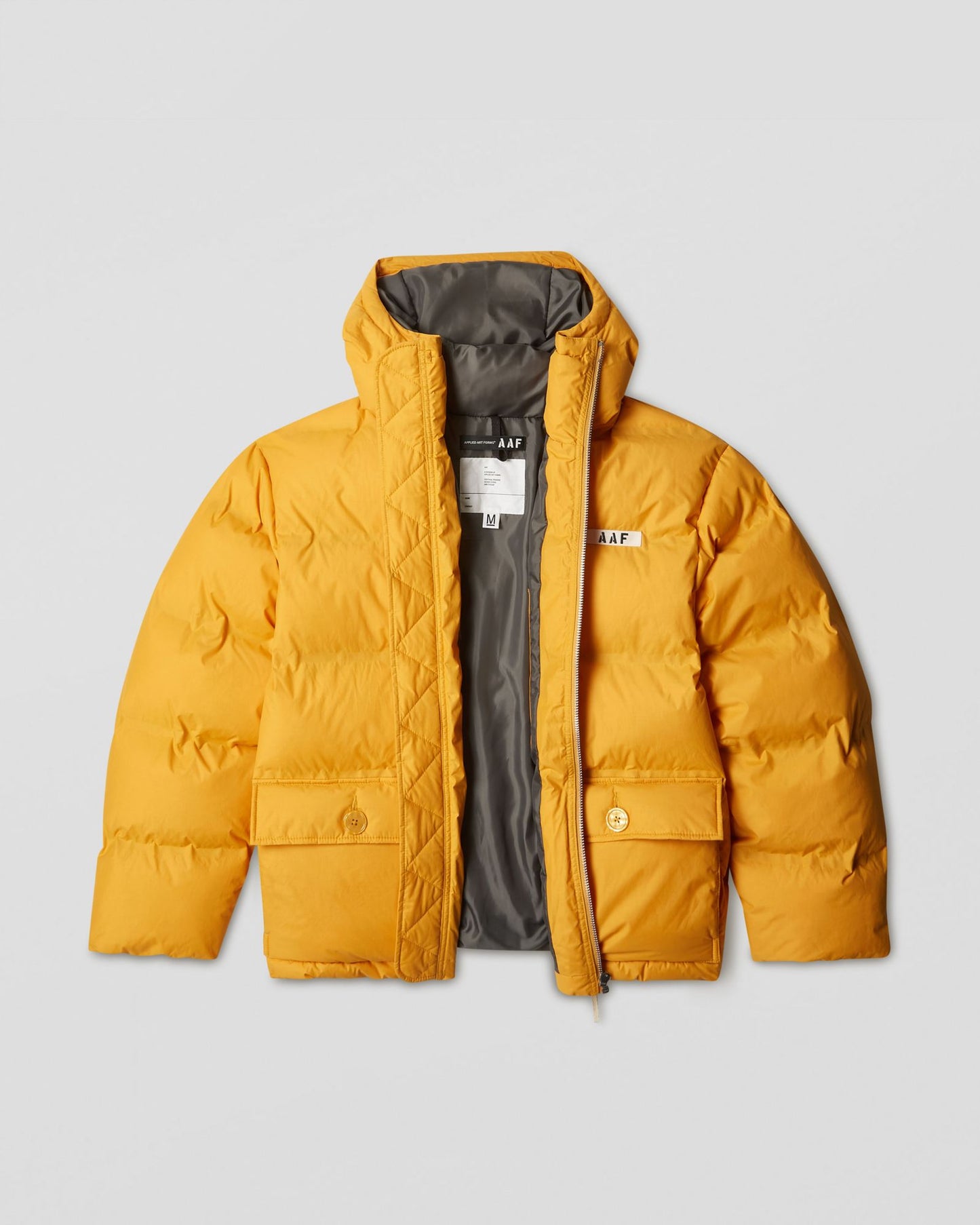 Mountain hooded puffer