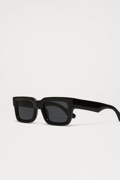 05 Black