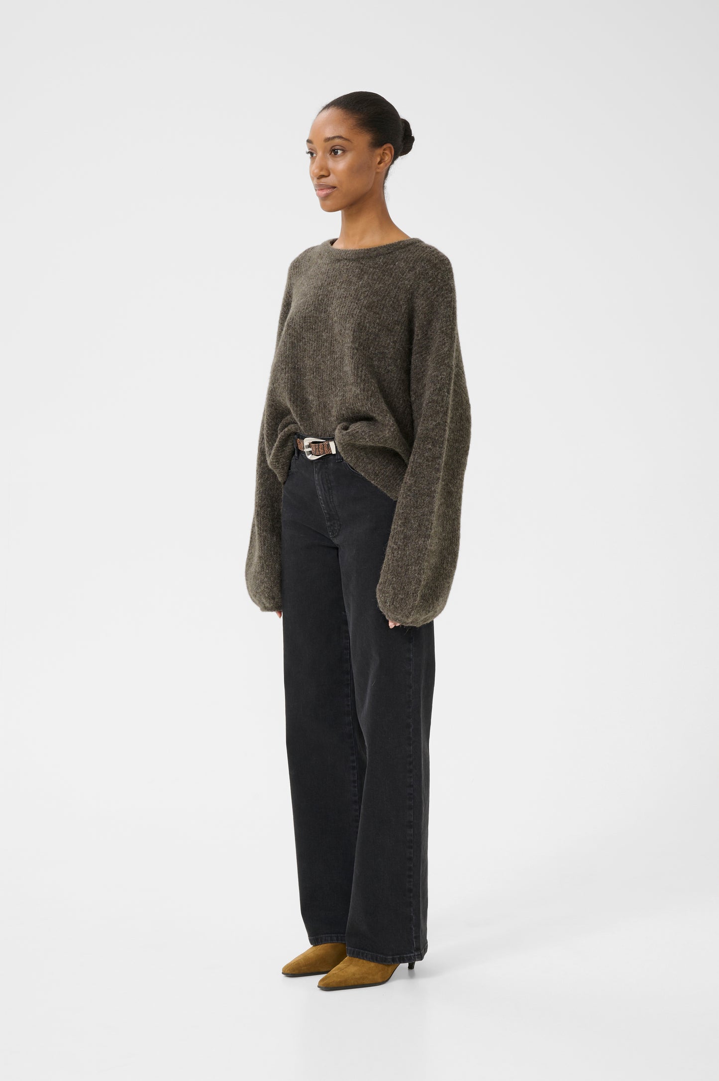 Alpha slit pullover