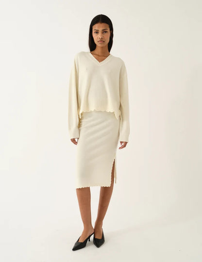 Como Crochet V-Neck