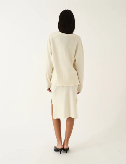 Como Crochet V-Neck