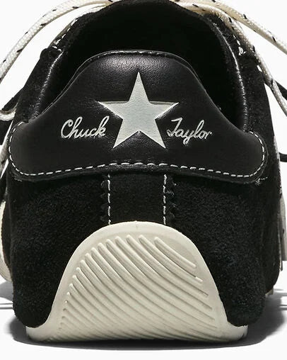 Chuck Taylor Lo