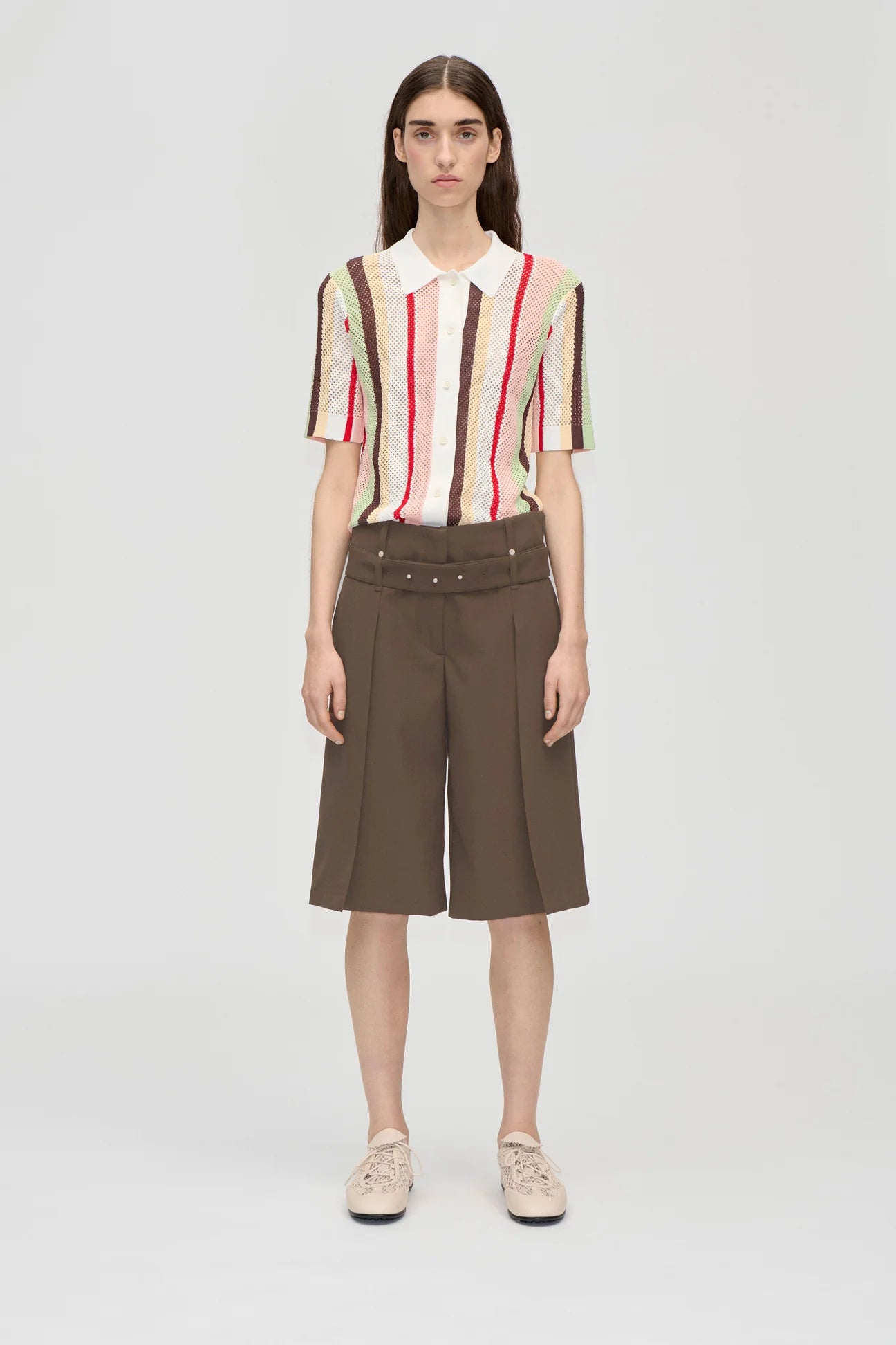 2534 Tropical Wool Tailoring, Belted Tailored Bermuda