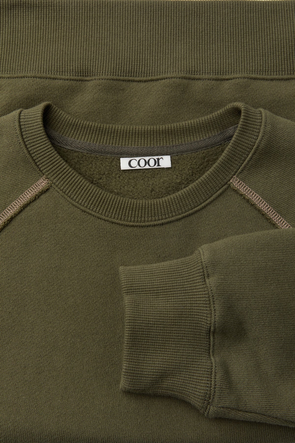 CONTRAST STITCH RAGLAN SWEATSHIRT