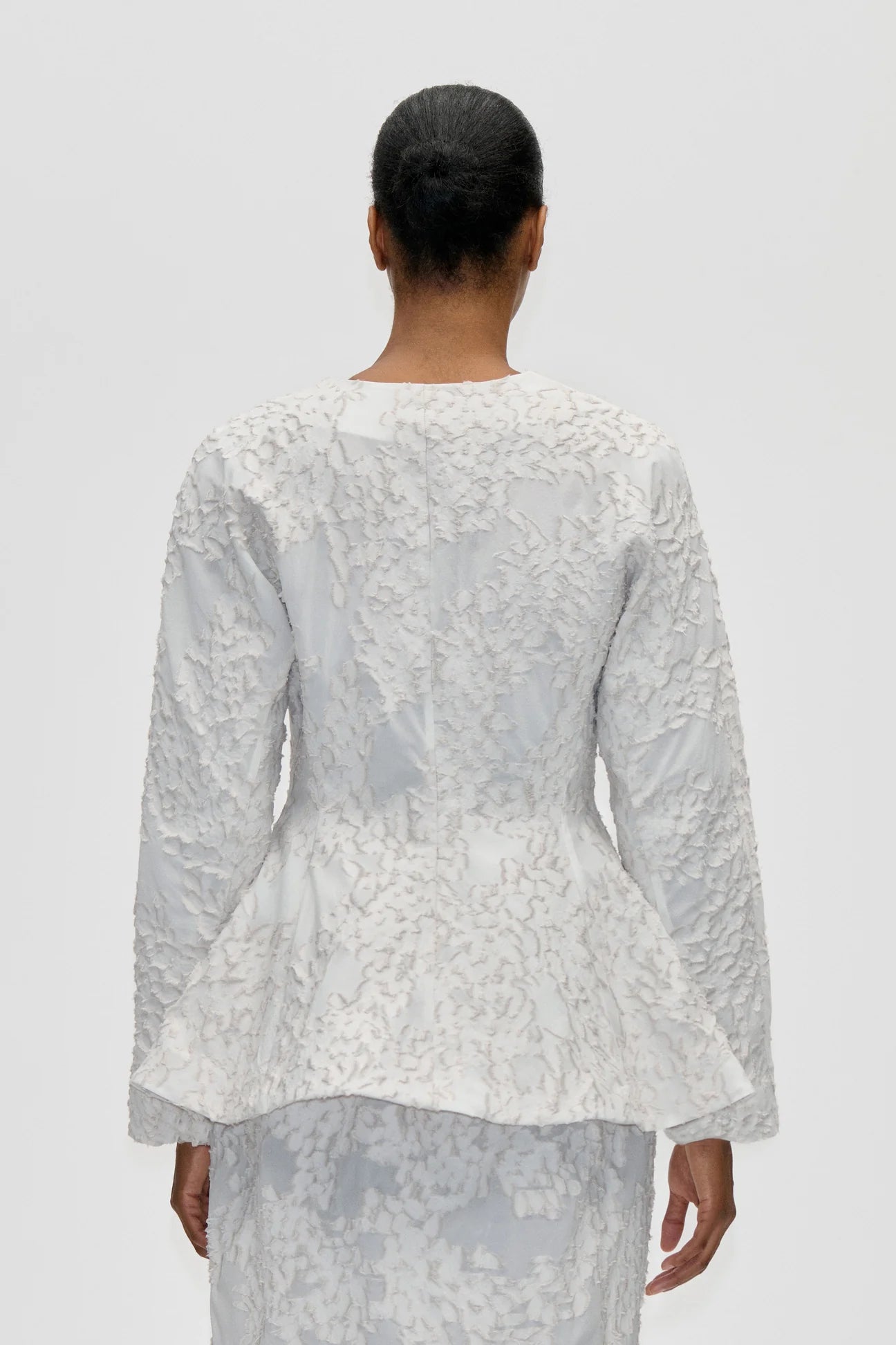 2493 Textured Fil Coupe, Flared Hem Zip-Up Top