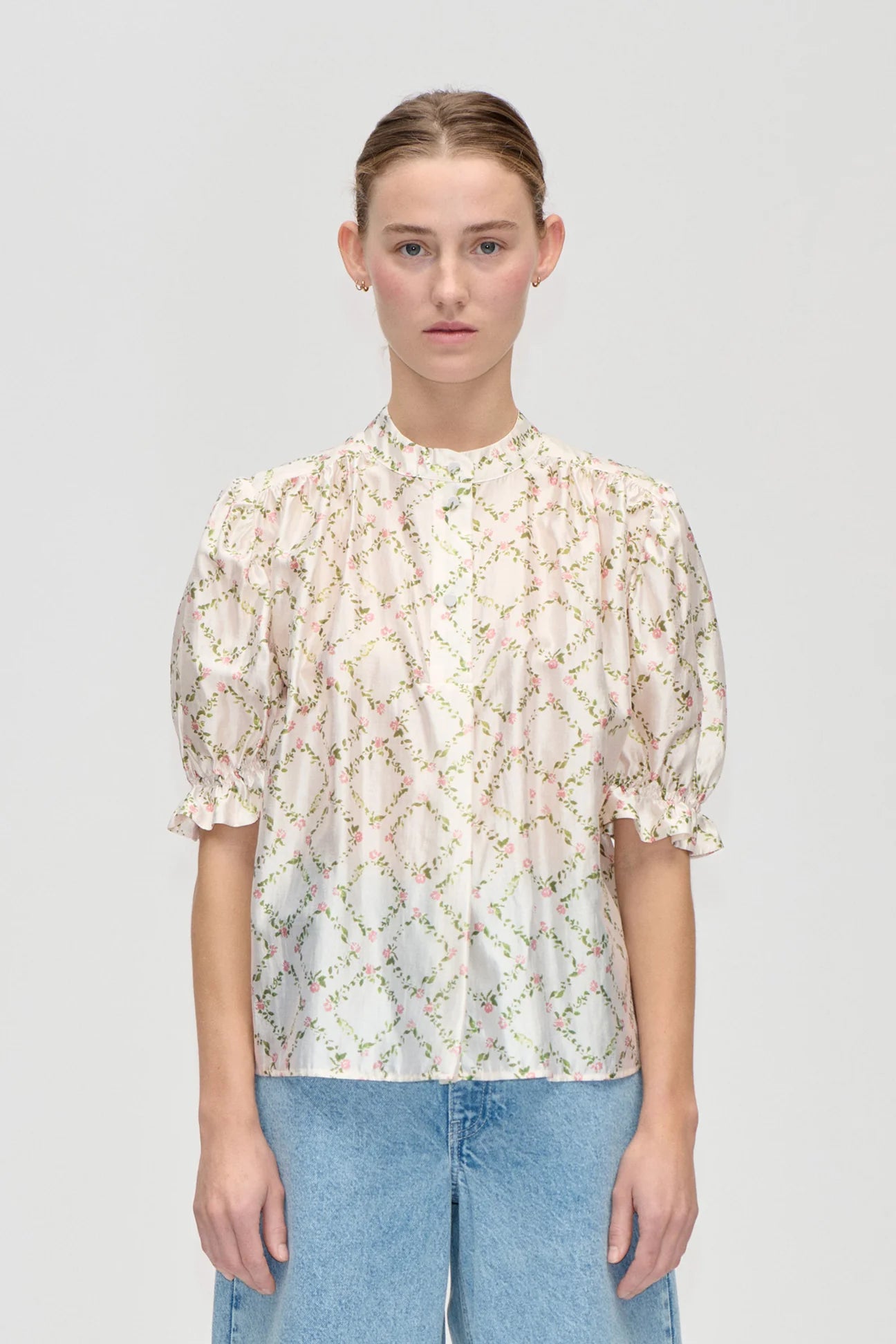2519 Flat Texture Viscose, Gathered Top