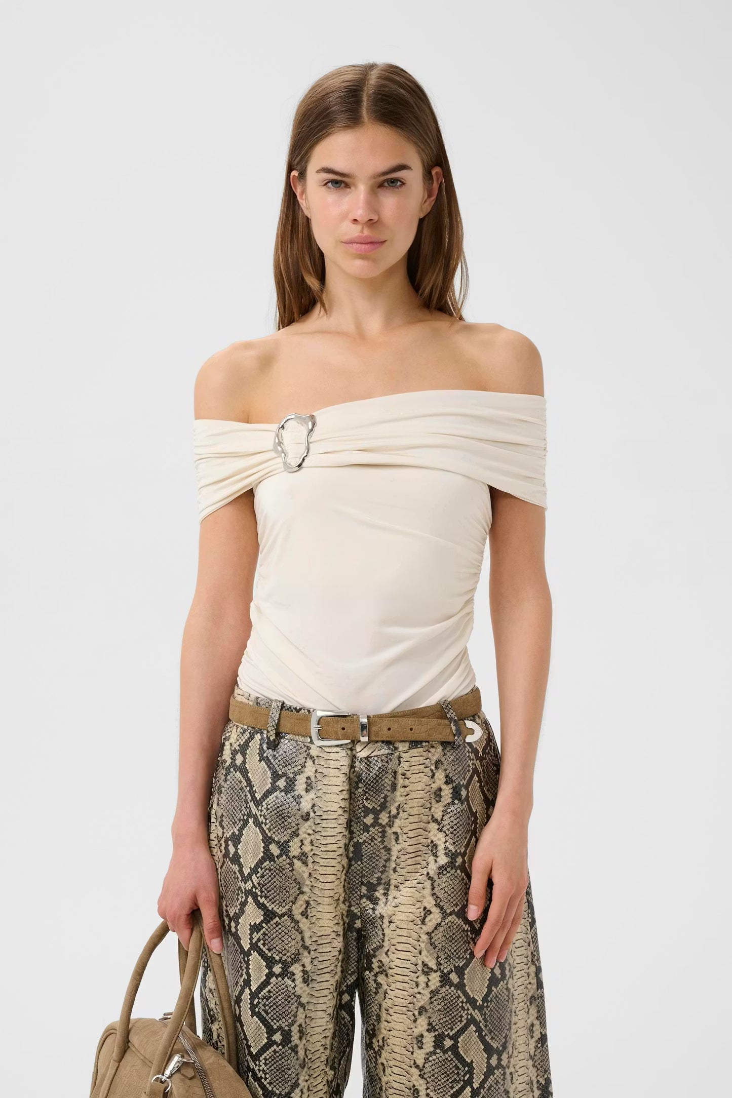laily off shoulder top