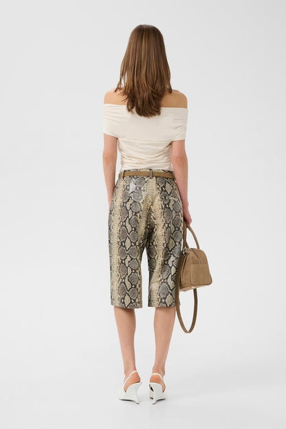 laily off shoulder top