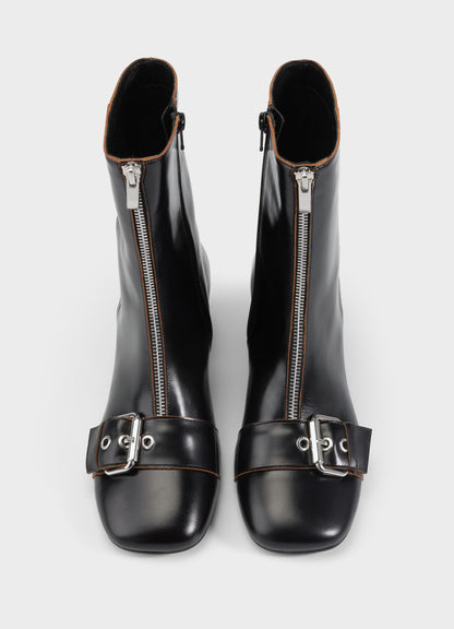 Livia Boot