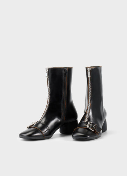 Livia Boot