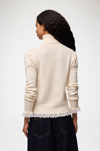 Merino Turtleneck w lace details