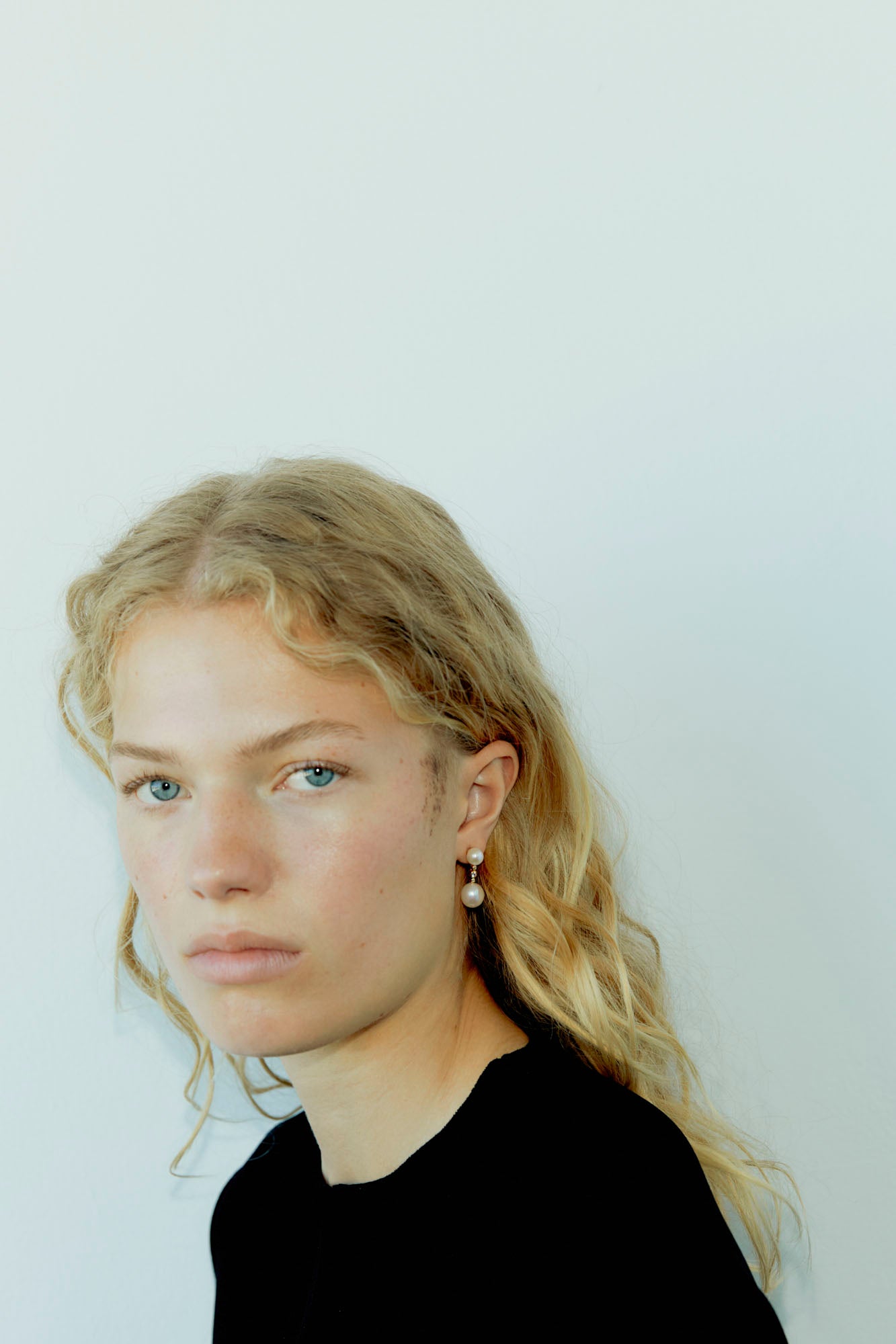 Odile Pearl Earrings