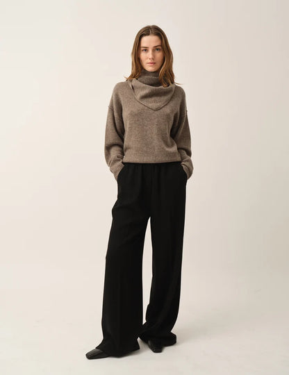 Crepe Logo Pants