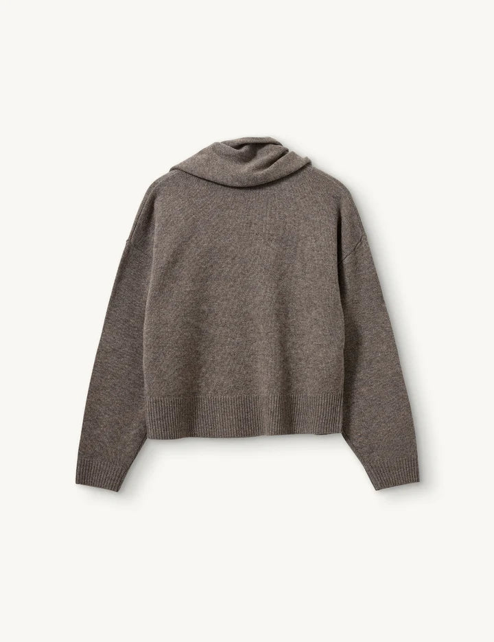 Volmer Scarf Sweater