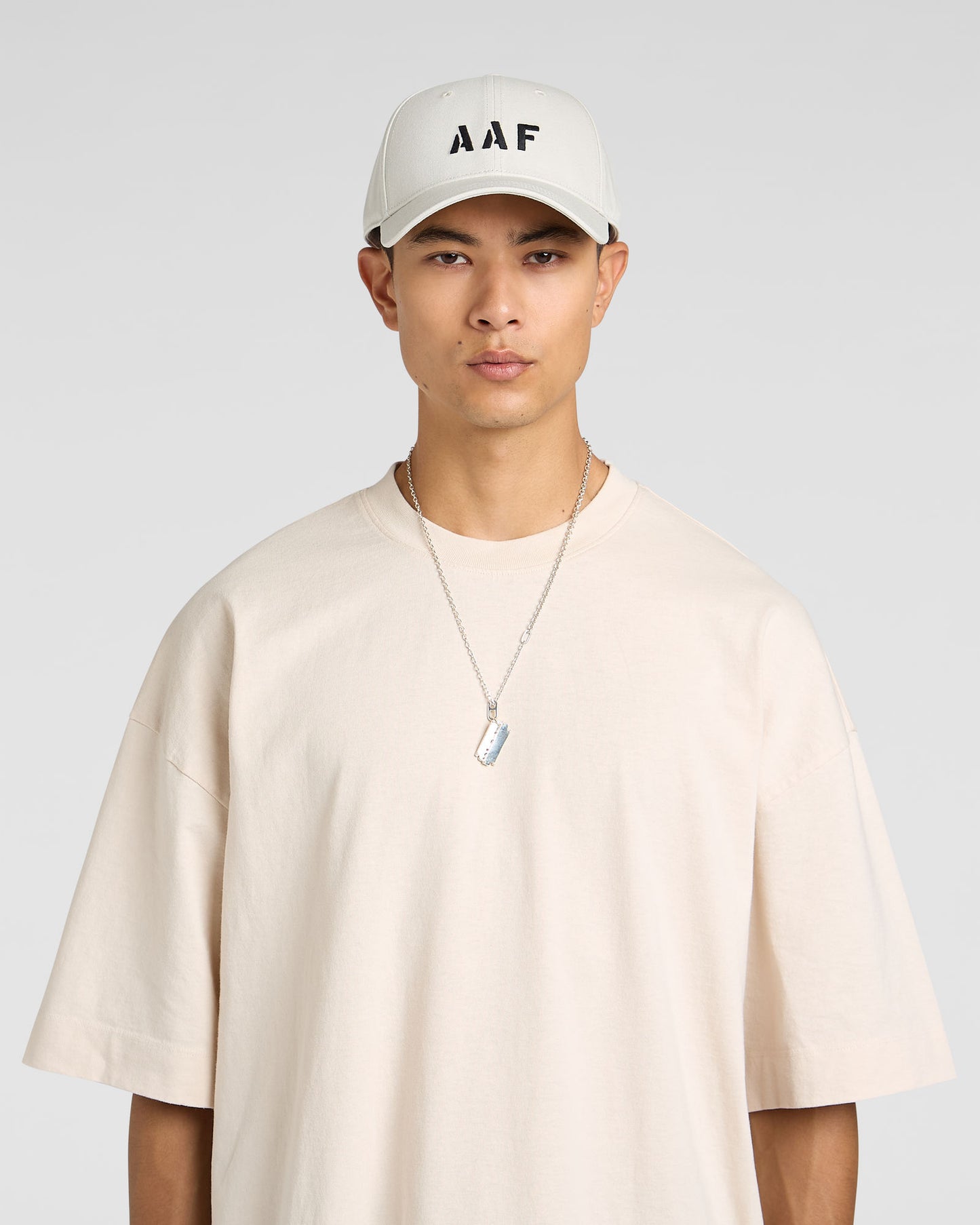 Cotton twill logo cap