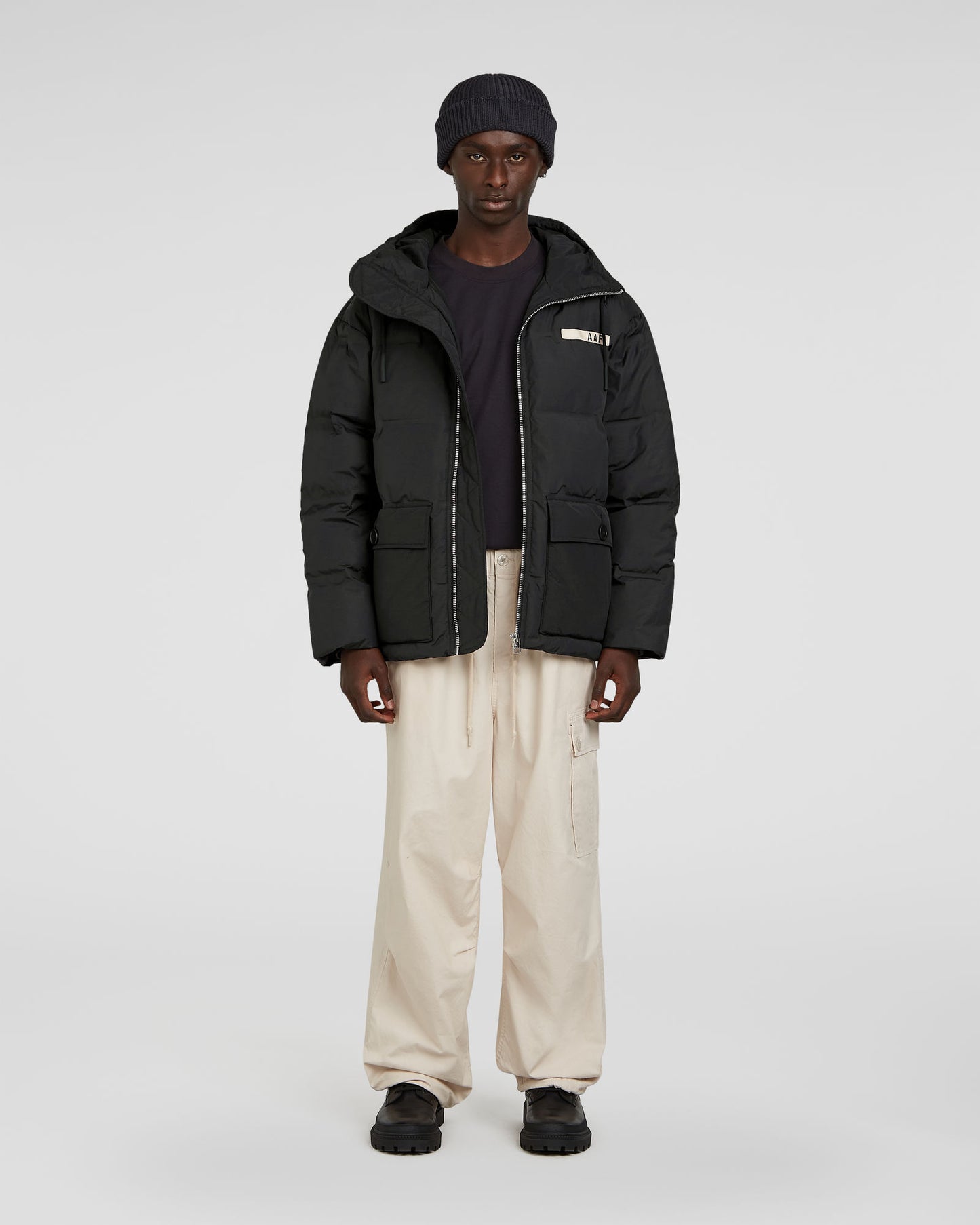 Mountain hooded puffer