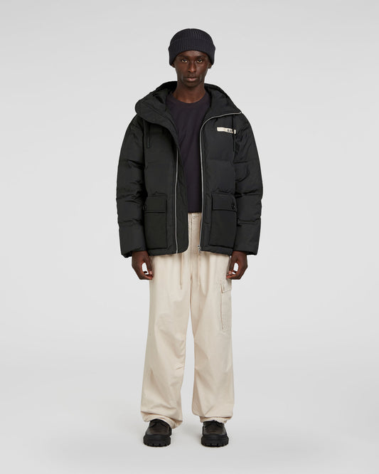 Mountain hooded puffer