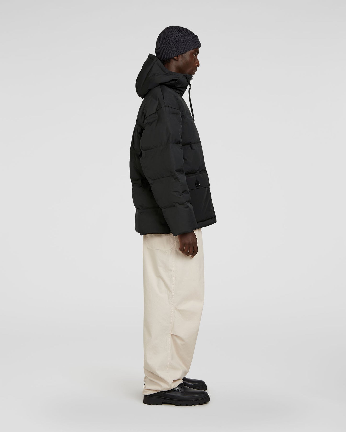 Mountain hooded puffer