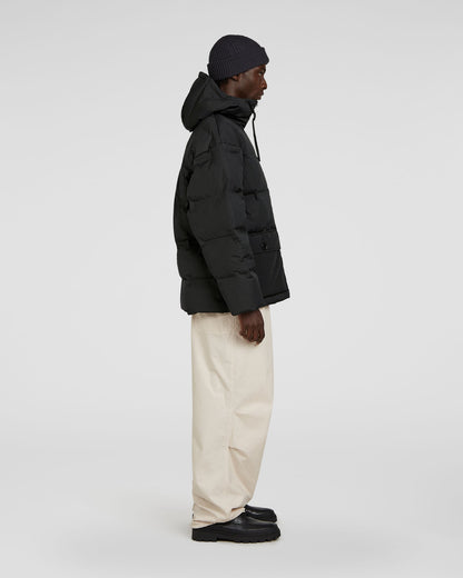 Mountain hooded puffer