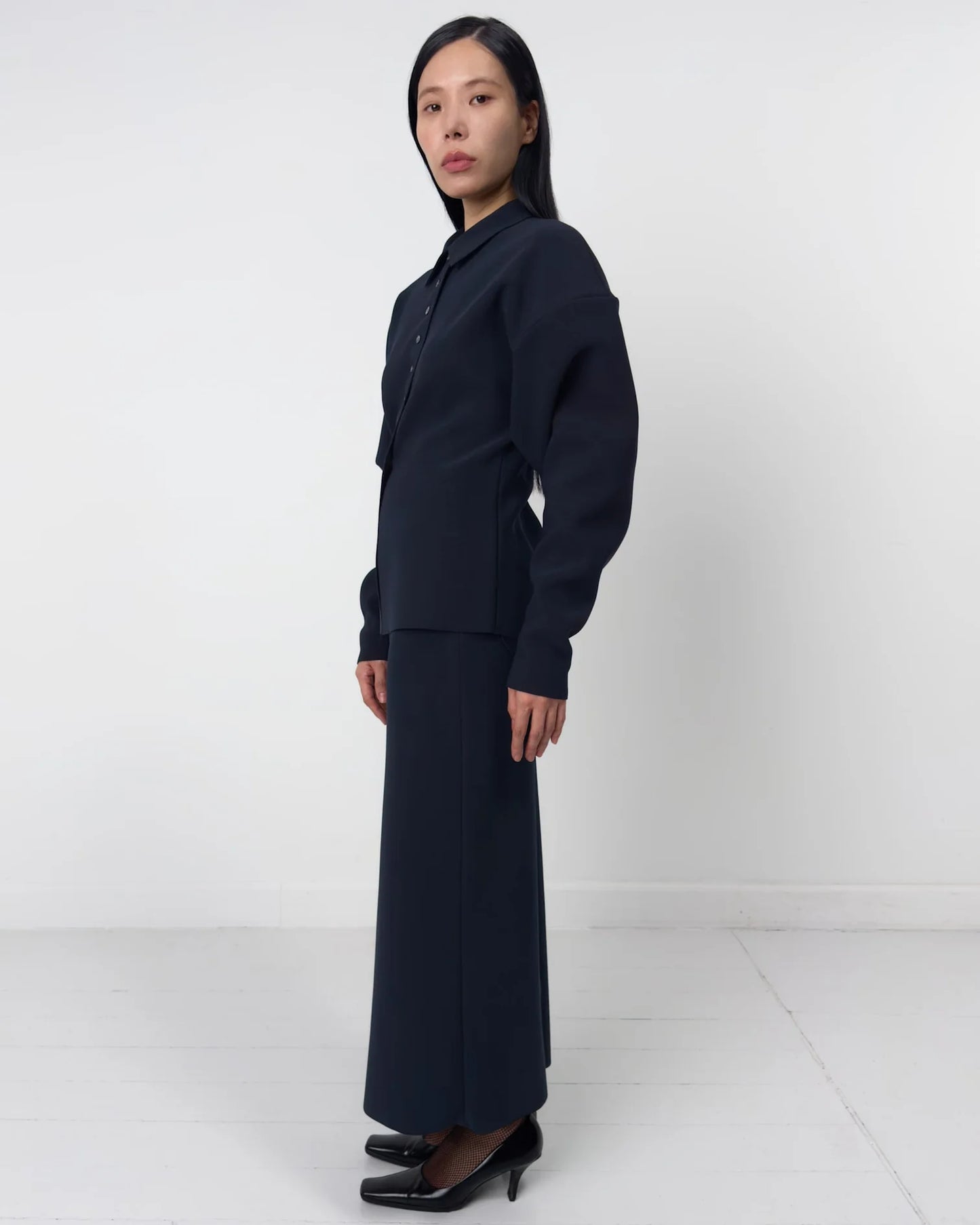 LAY3 POINT COLLAR CARDIGAN