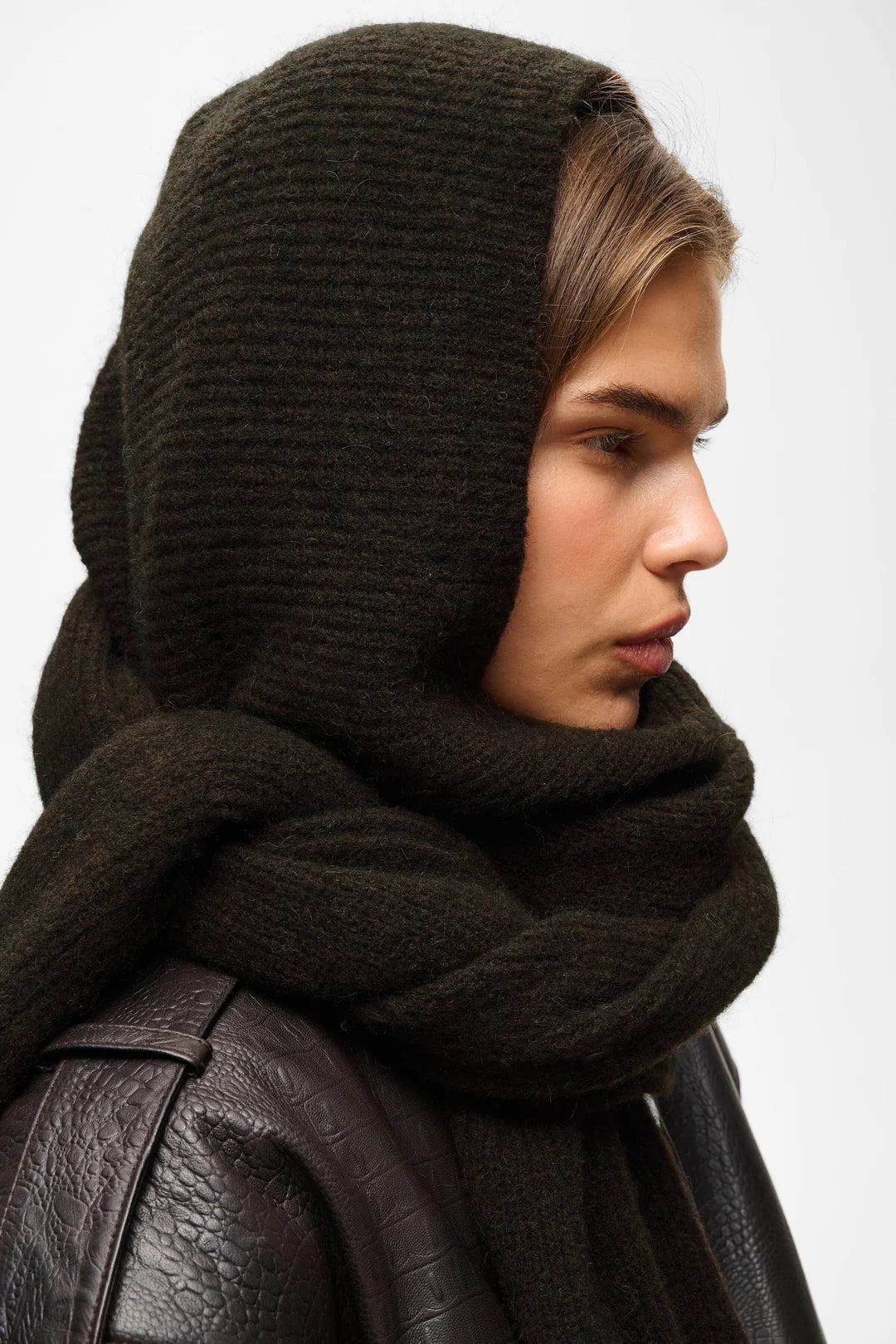 GZalpha hoodscarf