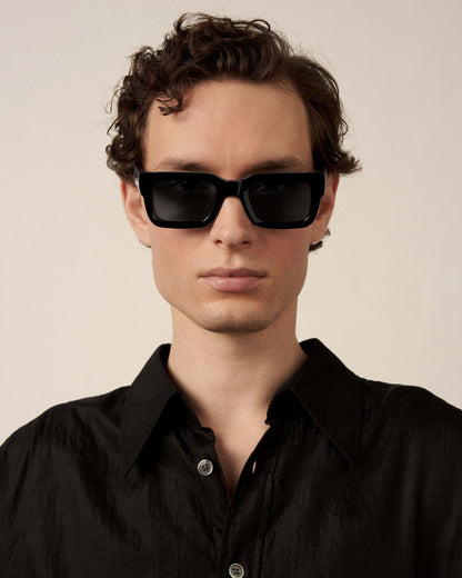 05 Black